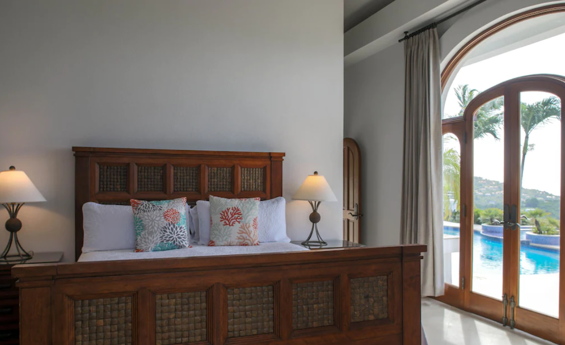 Isla Vista: Three Bedroom Luxury Villa near Cruz Bay