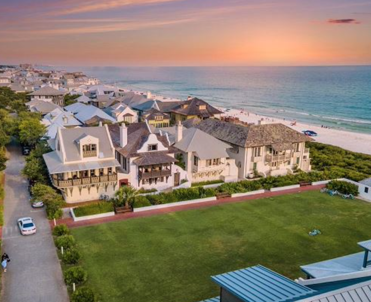 Rosemary Neighborhood Luxury Rental