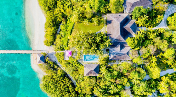 The Bahamas: 12,000 SF Ultra-Luxury Vacation Home on Harbour Island