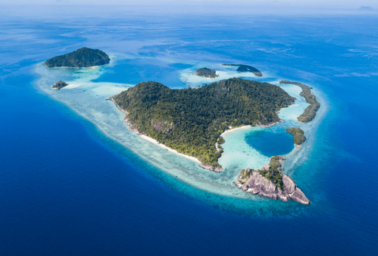 Luxury Bawah Reserve