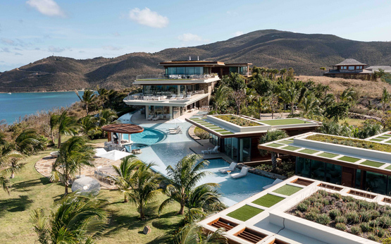 Oasis Estate Moskito Island Infinity Pool